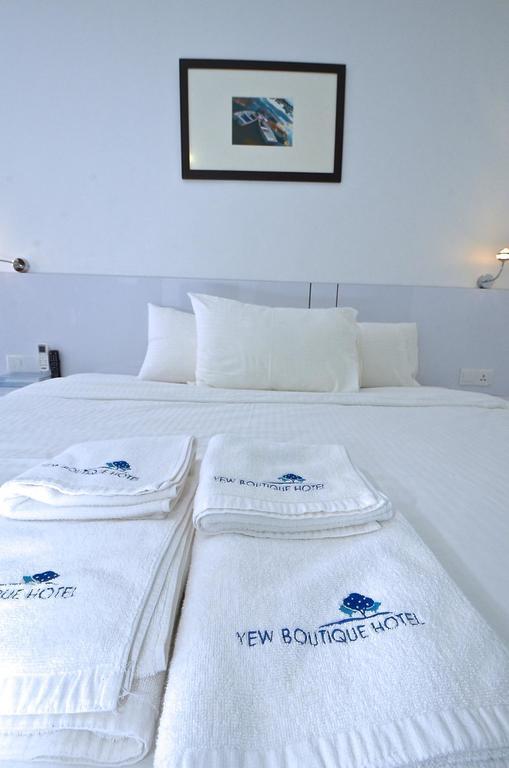 Yew Boutique Hotel Teluk Intan Esterno foto