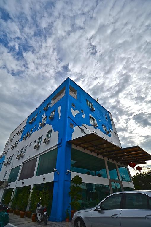 Yew Boutique Hotel Teluk Intan Esterno foto