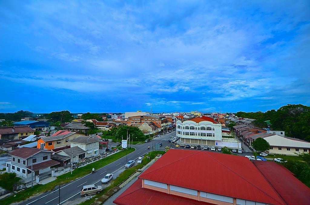 Yew Boutique Hotel Teluk Intan Esterno foto