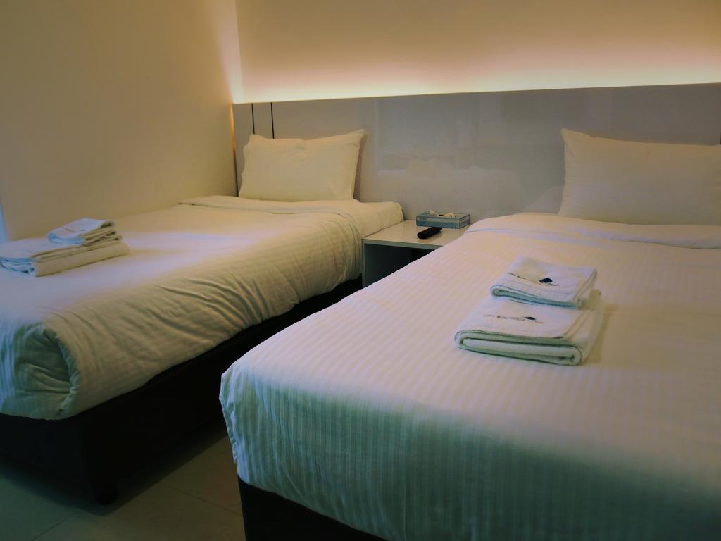 Yew Boutique Hotel Teluk Intan Esterno foto