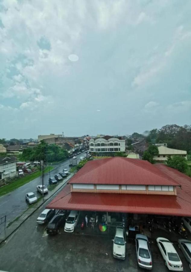 Yew Boutique Hotel Teluk Intan Esterno foto